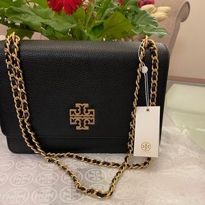 Authentic Tory Burch black bag Adjustable Shoulder Bag like new only removedtag